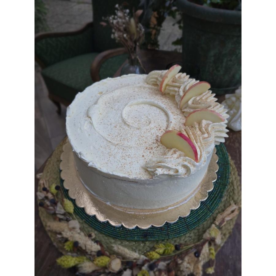 Almás–fahéjas–vaníliás torta