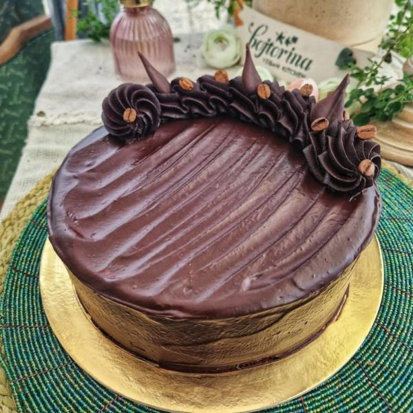 Cappuccino trüffelkrém torta